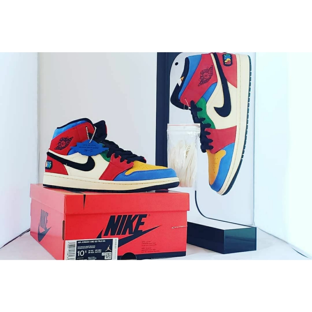 Nike Jordan 1 Retro x Blue The Great